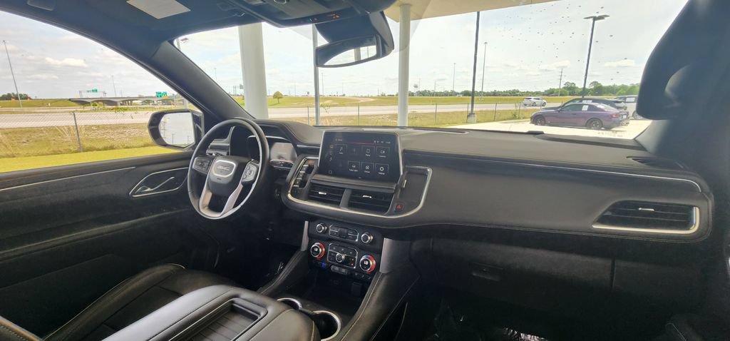 Used 2023 GMC Yukon SLT AWD/4WD image 23