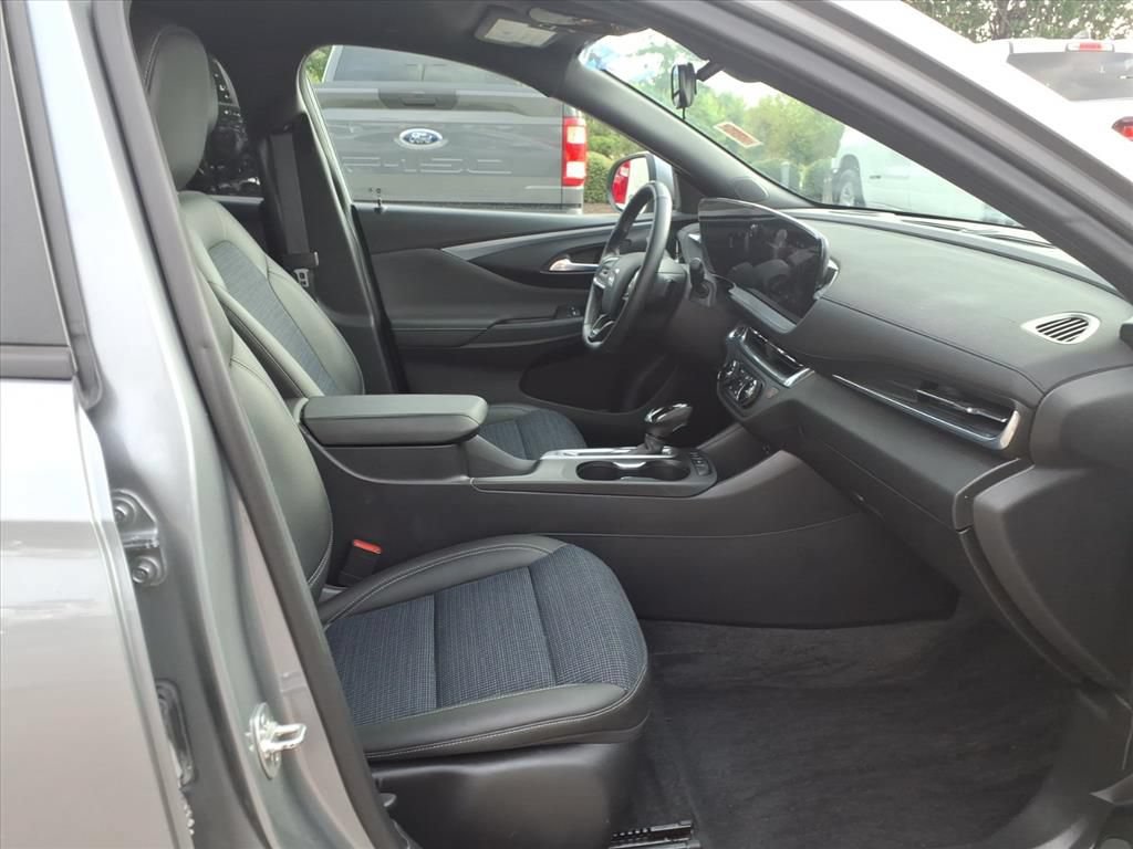 Used 2024 Buick Envista Preferred w/ Convenience I Package FWD image 17