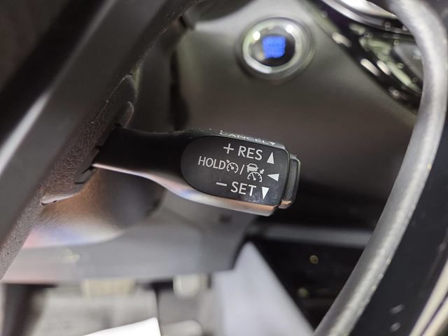 Used 2020 Toyota C-HR Limited FWD image 24