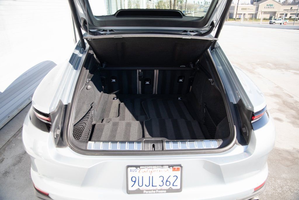 Certified 2025 Porsche Panamera image 22
