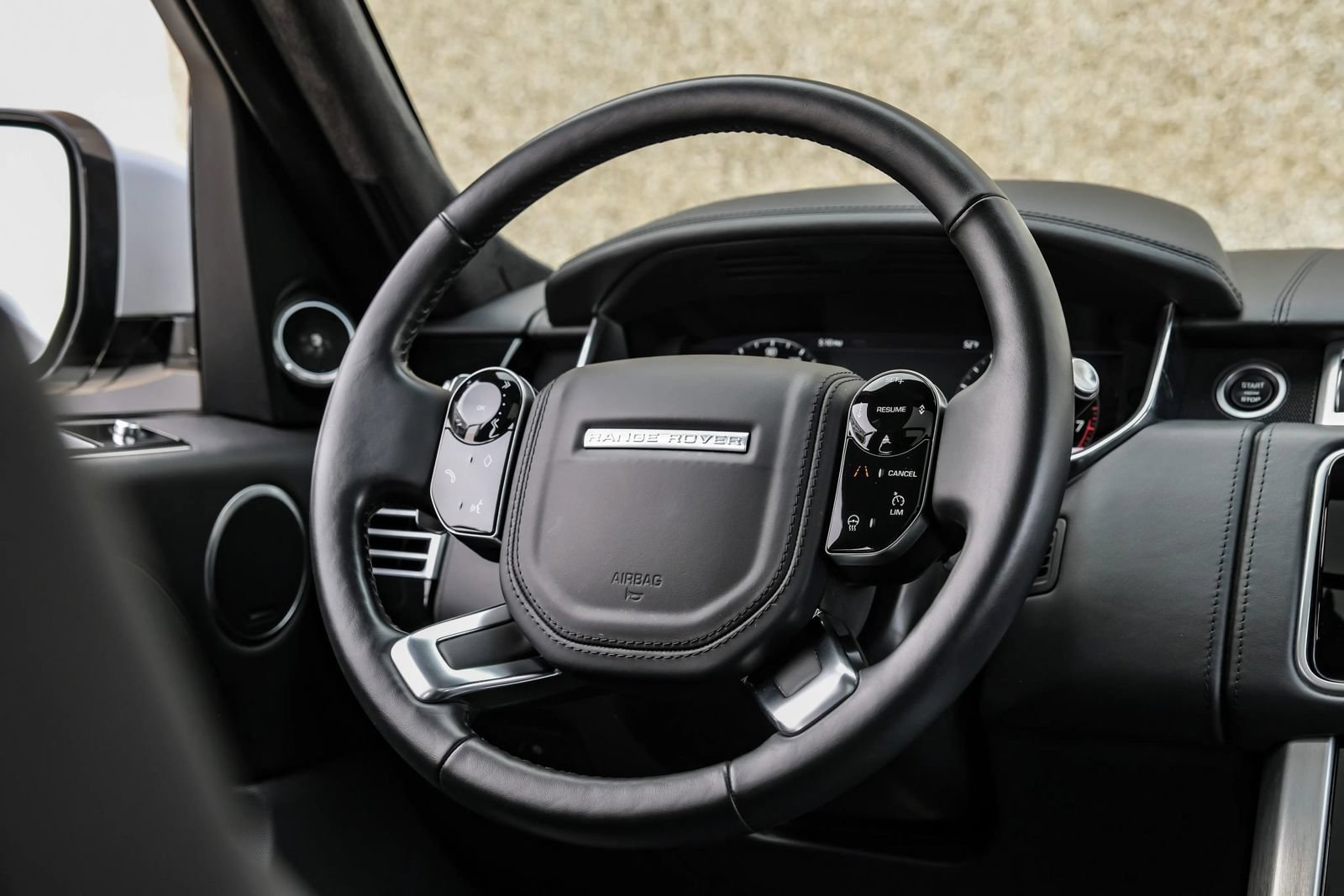 Used 2018 Land Rover Range Rover Autobiography AWD/4WD image 14