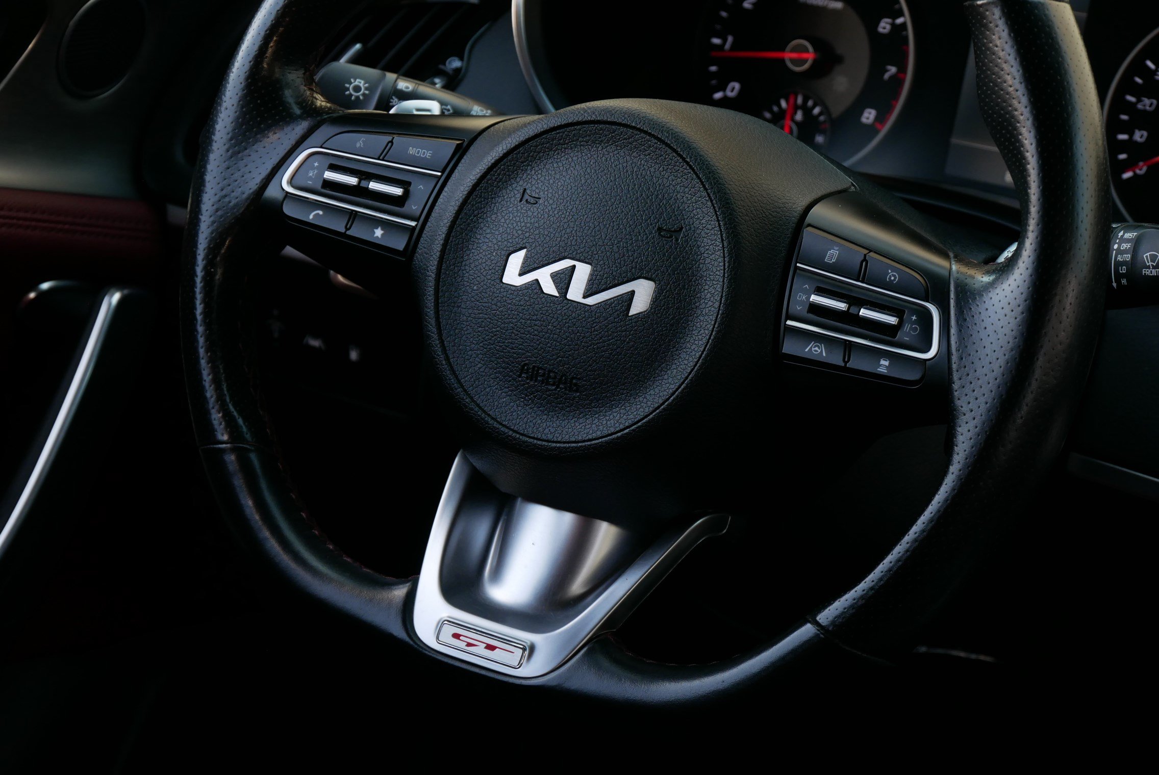 Used 2022 Kia Stinger GT1 w/ Red Interior Color Package RWD image 34