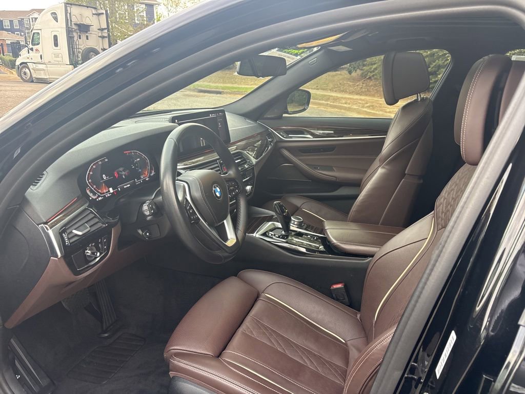 Used 2022 BMW 540i w/ Premium Package image 10