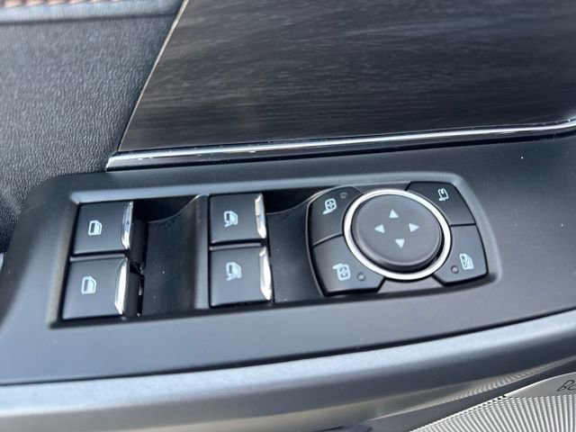 Used 2025 Ford F150 Lariat w/ Equipment Group 501A Mid image 23