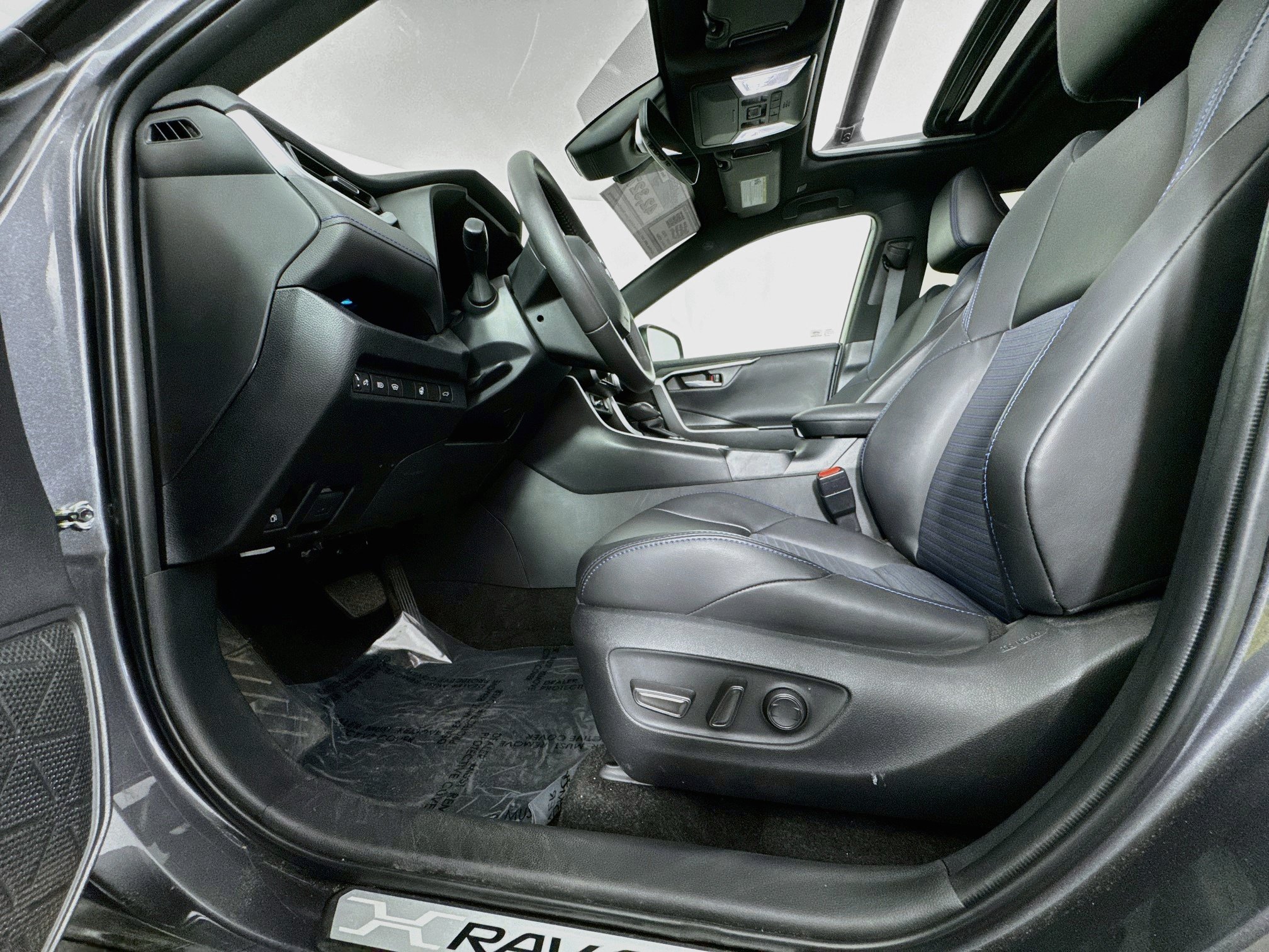 Certified 2024 Toyota RAV4 XSE AWD/4WD image 20