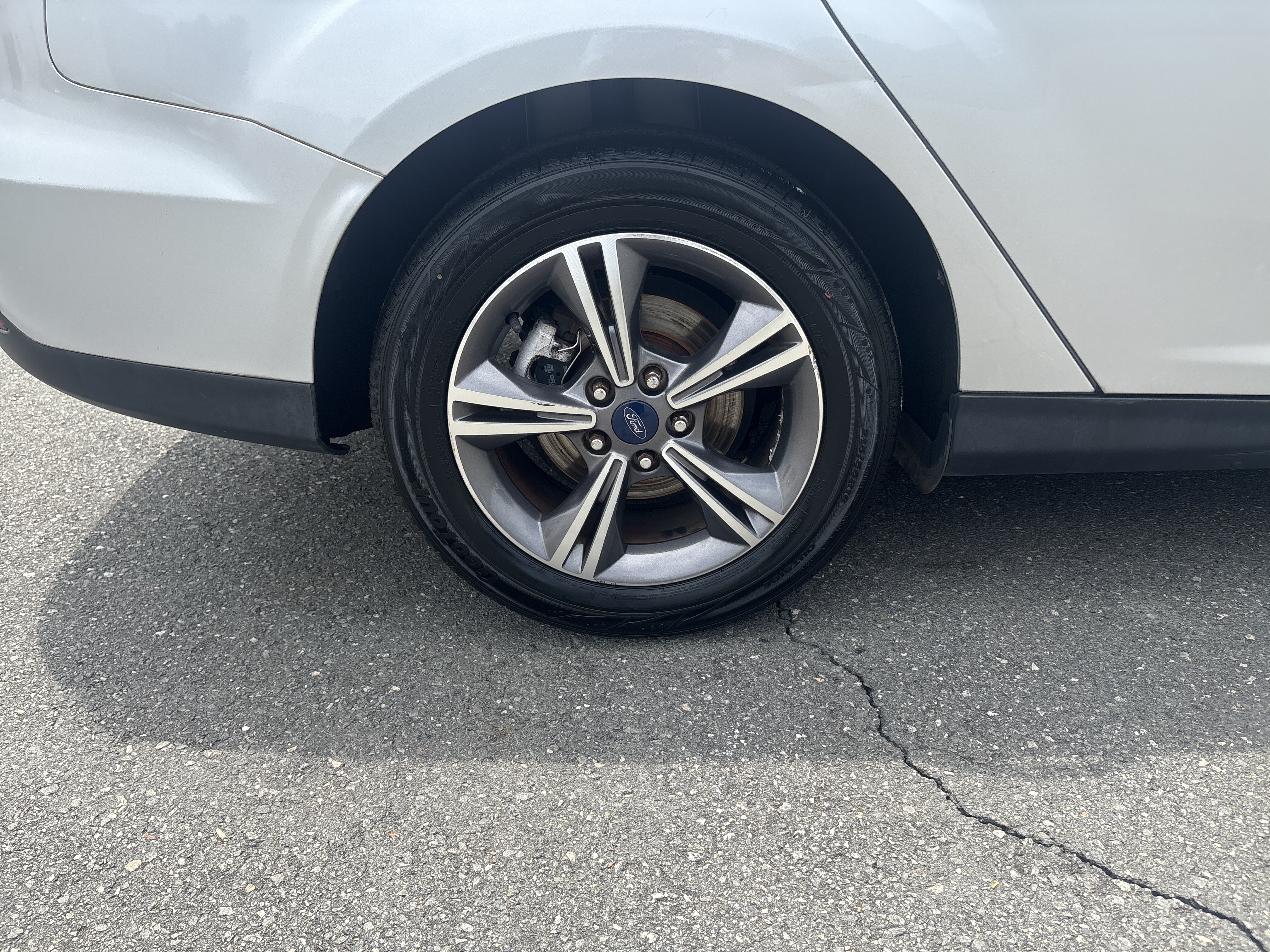 Used 2017 Ford Focus SE FWD image 12