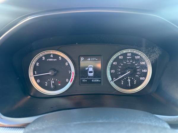 Used 2018 Hyundai Sonata SE FWD image 12