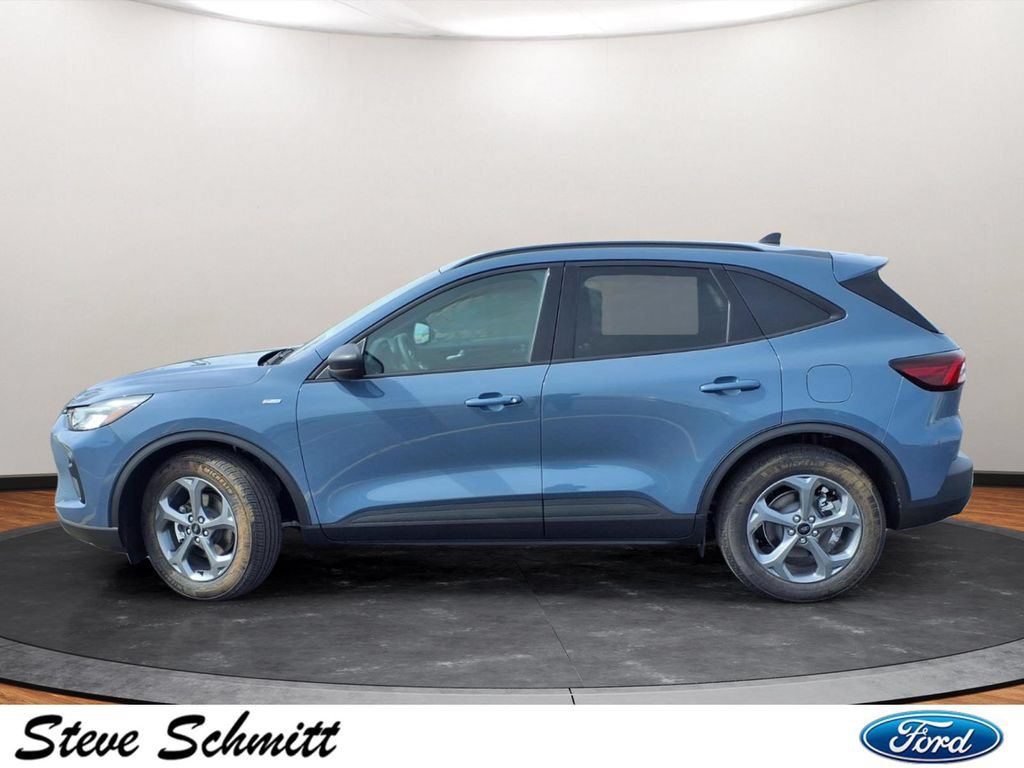 New 2026 Ford Escape ST-Line w/ Tech Pack #1 FWD image 2