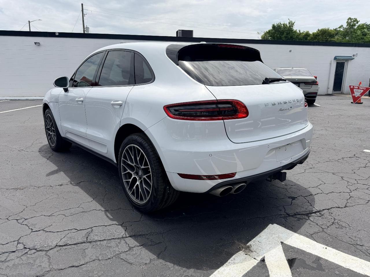 Used 2018 Porsche Macan S AWD/4WD image 5