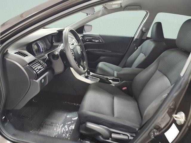 Used 2016 Honda Accord LX image 18