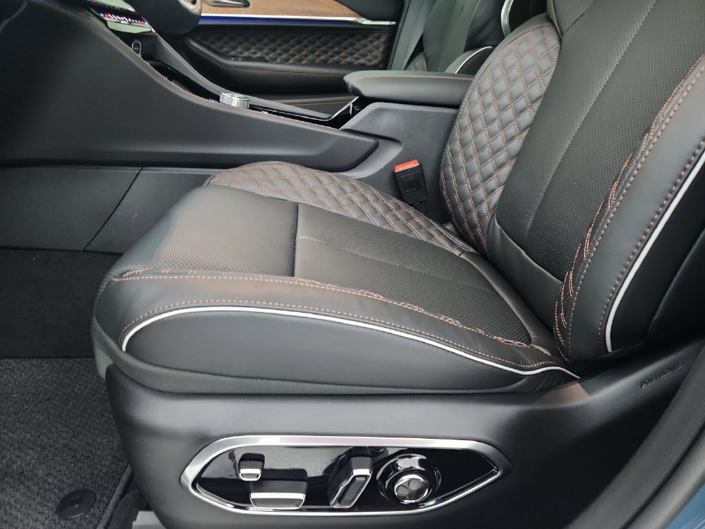New 2027 Jeep Grand Cherokee Summit AWD/4WD image 20