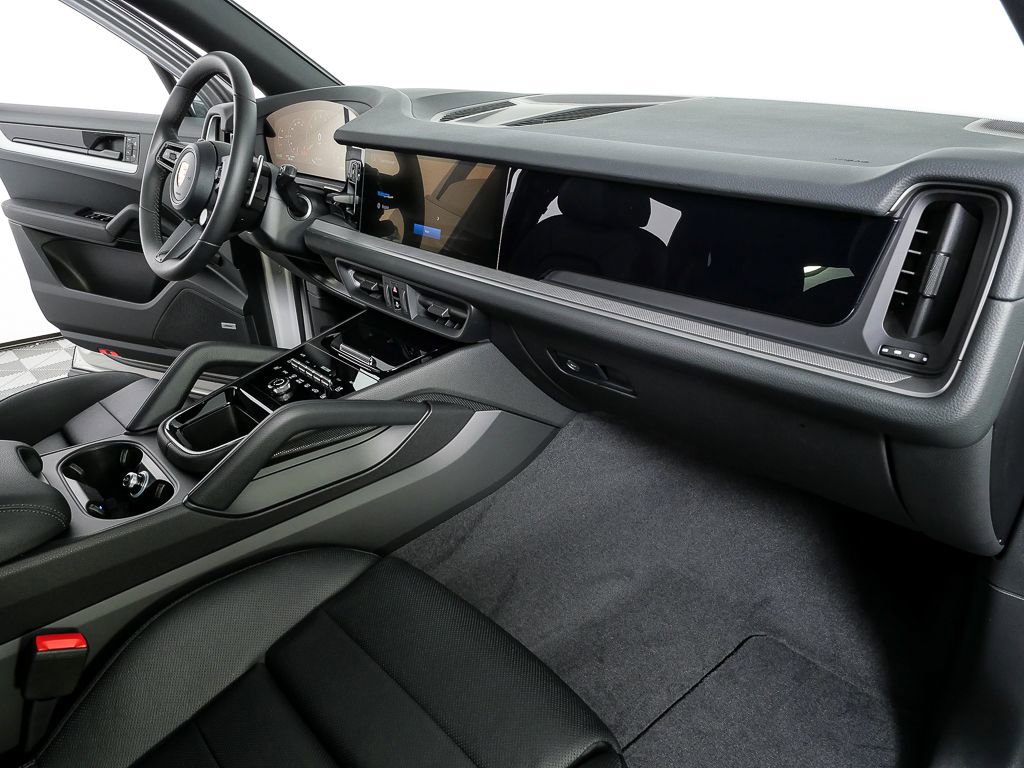 New 2026 Porsche Cayenne image 25