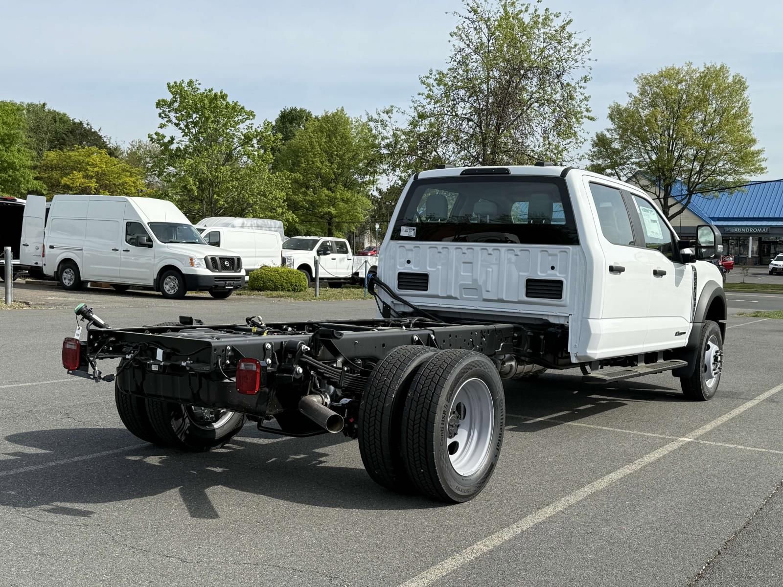 New 2025 Ford F550 4x4 Crew Cab Super Duty image 2