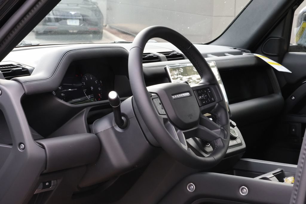 New 2026 Land Rover Defender 110 X-Dynamic SE AWD/4WD image 9