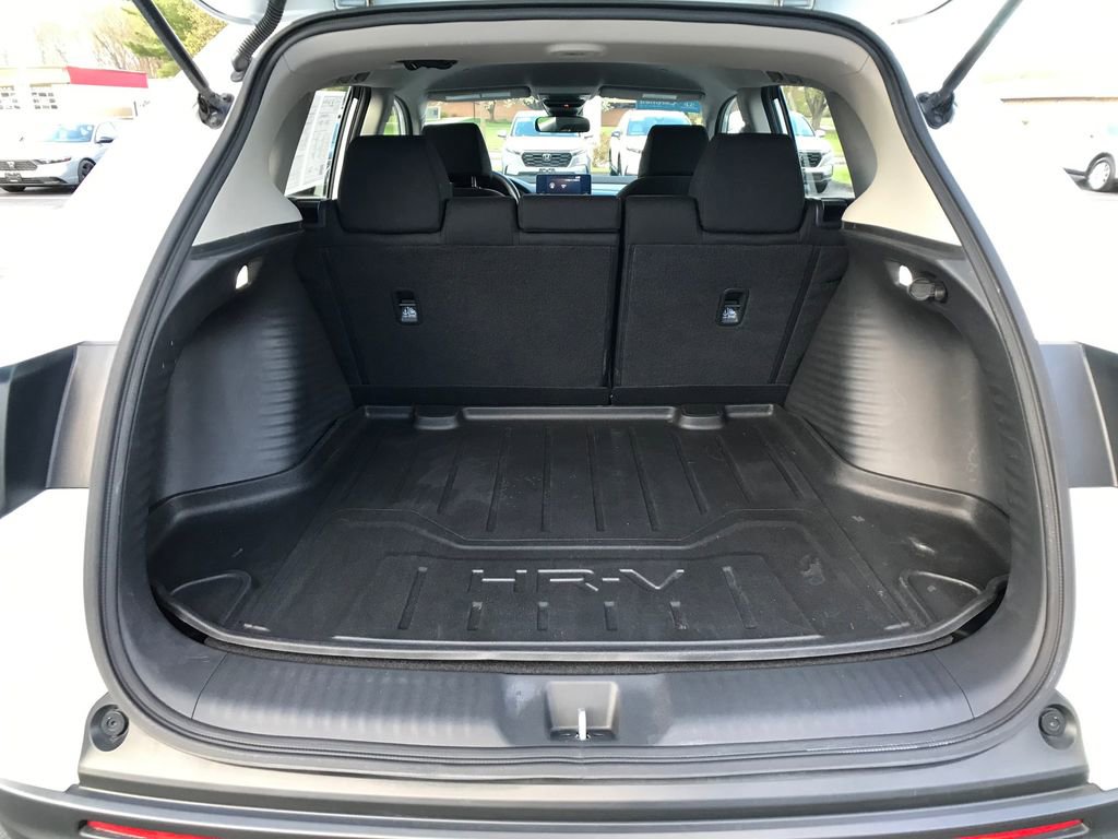 Certified 2023 Honda HR-V LX image 8