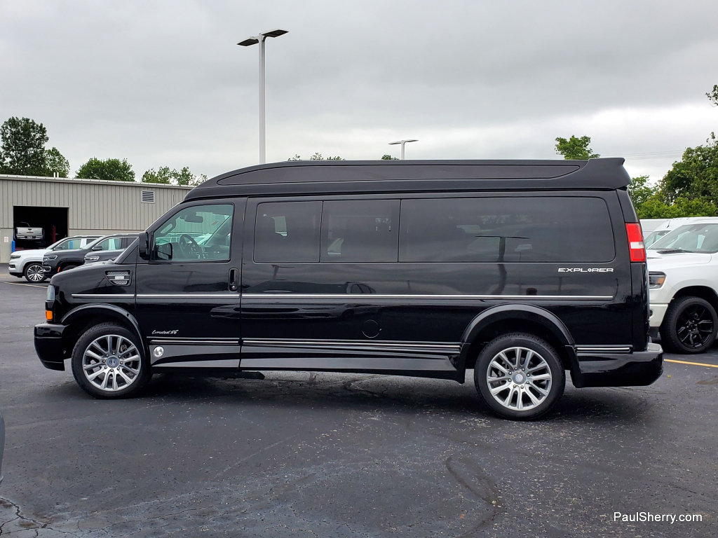 Used 2021 GMC Savana 3500 LS w/ Chrome Appearance Package RWD image 23