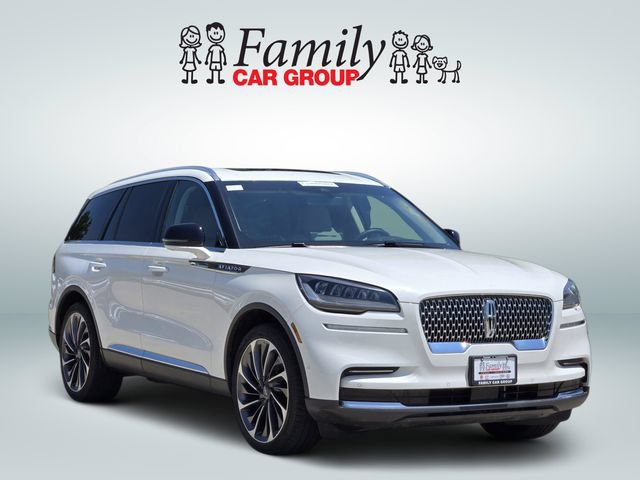 Used 2023 Lincoln Aviator Reserve w/ Equipment Group 201A AWD/4WD image 2
