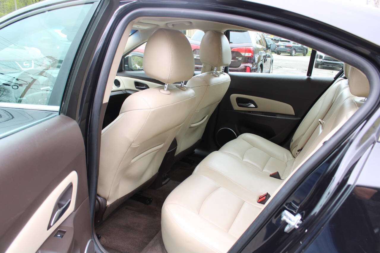 Used 2015 Chevrolet Cruze LTZ w/ Sun, Sound and Sport Package FWD image 25
