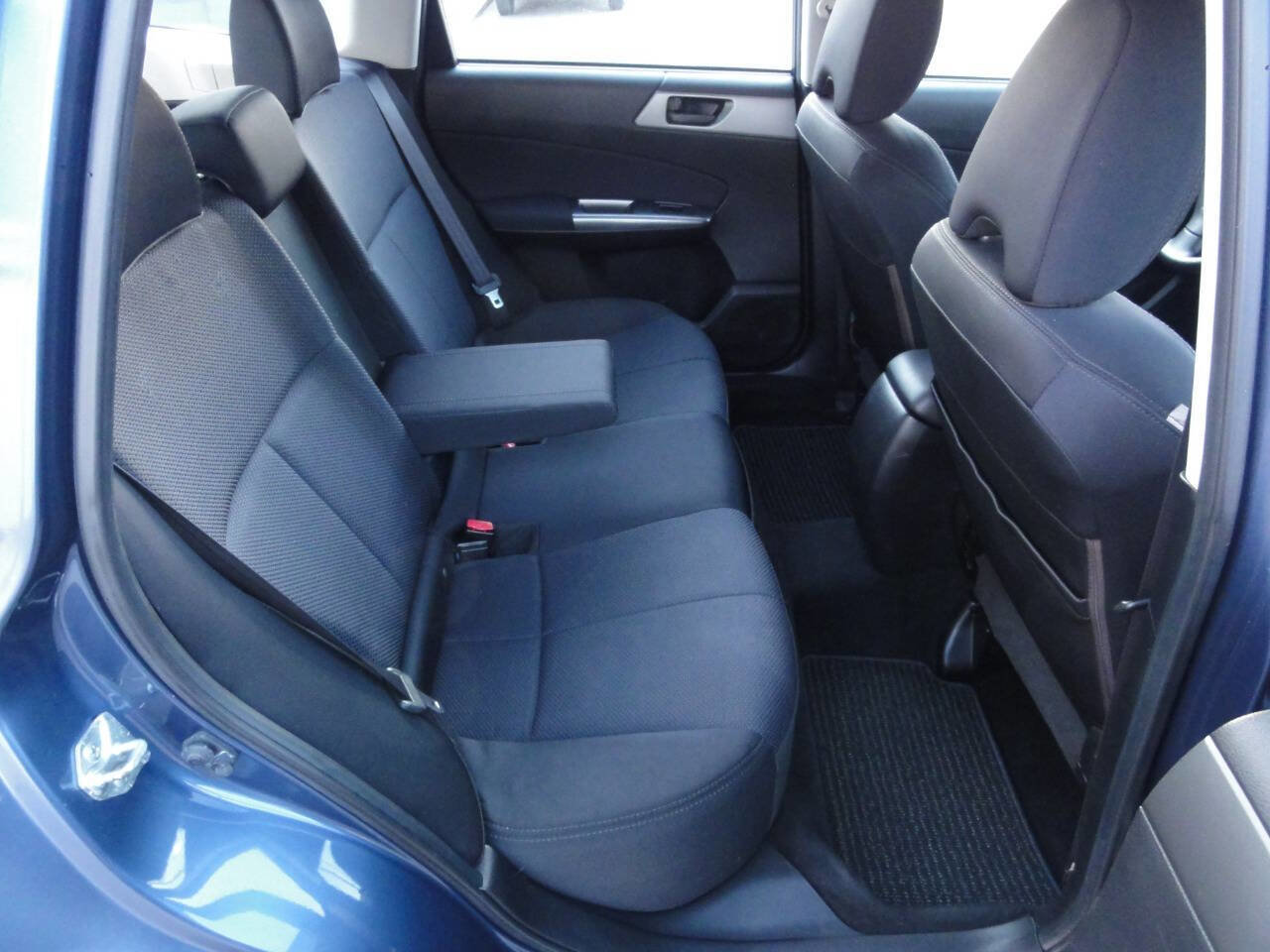Used 2012 Subaru Forester 2.5X w/ Alloy Wheel Pkg AWD/4WD image 30