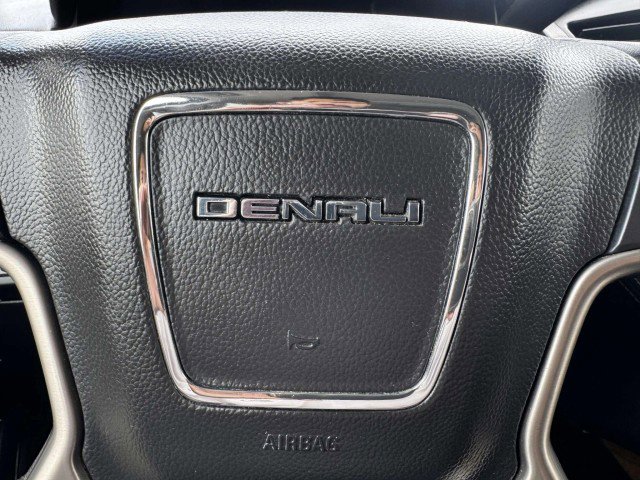 Used 2018 GMC Yukon XL Denali w/ Denali Ultimate Package AWD/4WD image 30