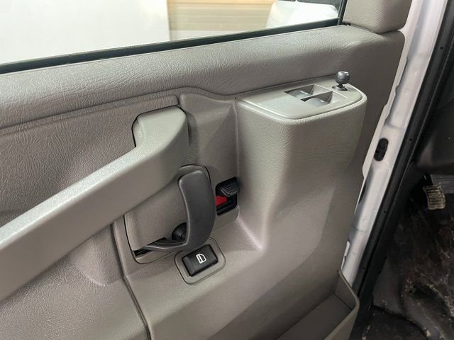 New 2026 Chevrolet Express 2500 w/ Driver Convenience Package image 19