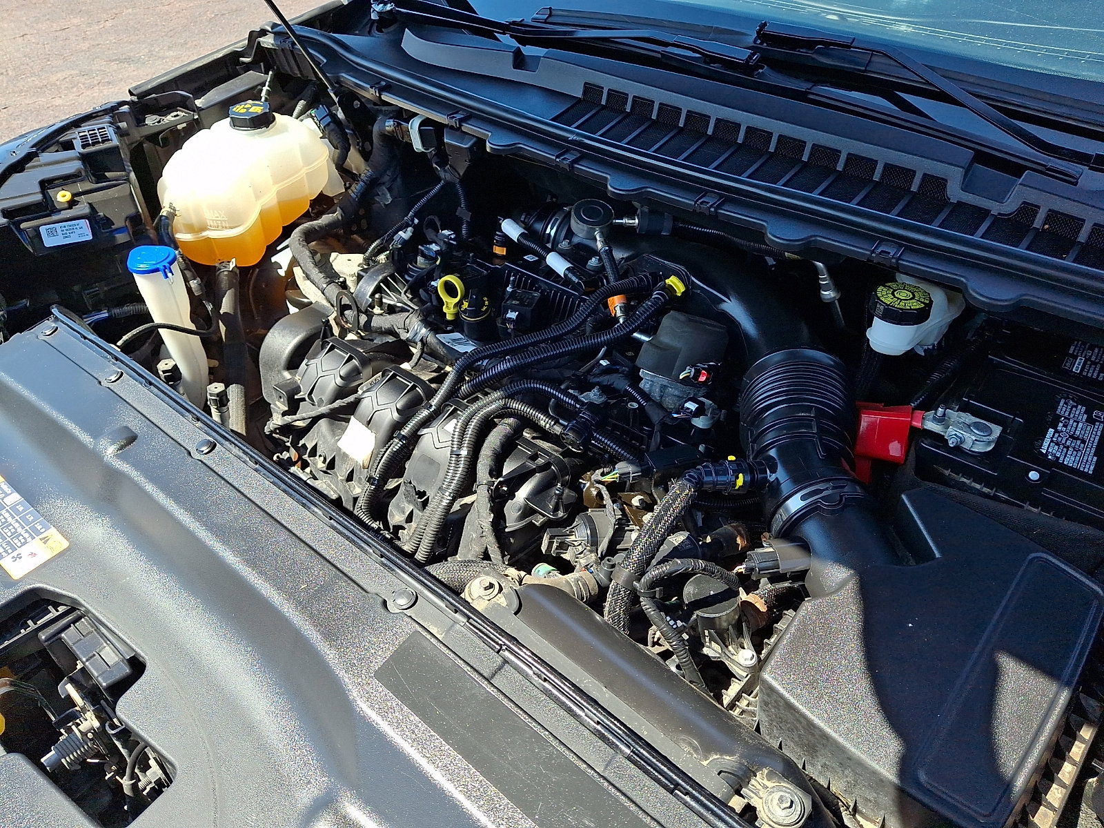 Used 2019 Ford Edge SEL image 29