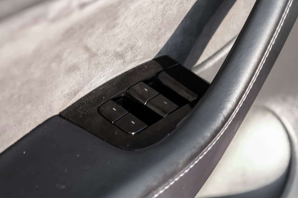 Used 2021 Tesla Model Y 2WD image 48