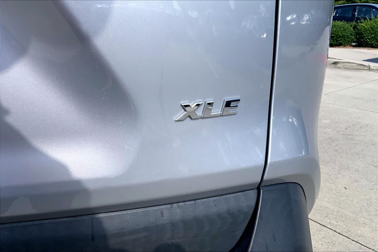 Used 2023 Toyota RAV4 XLE FWD image 19