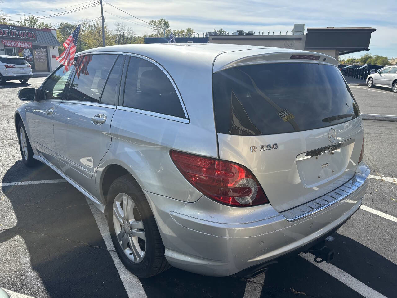 Used 2009 Mercedes-Benz R 350 4MATIC image 5