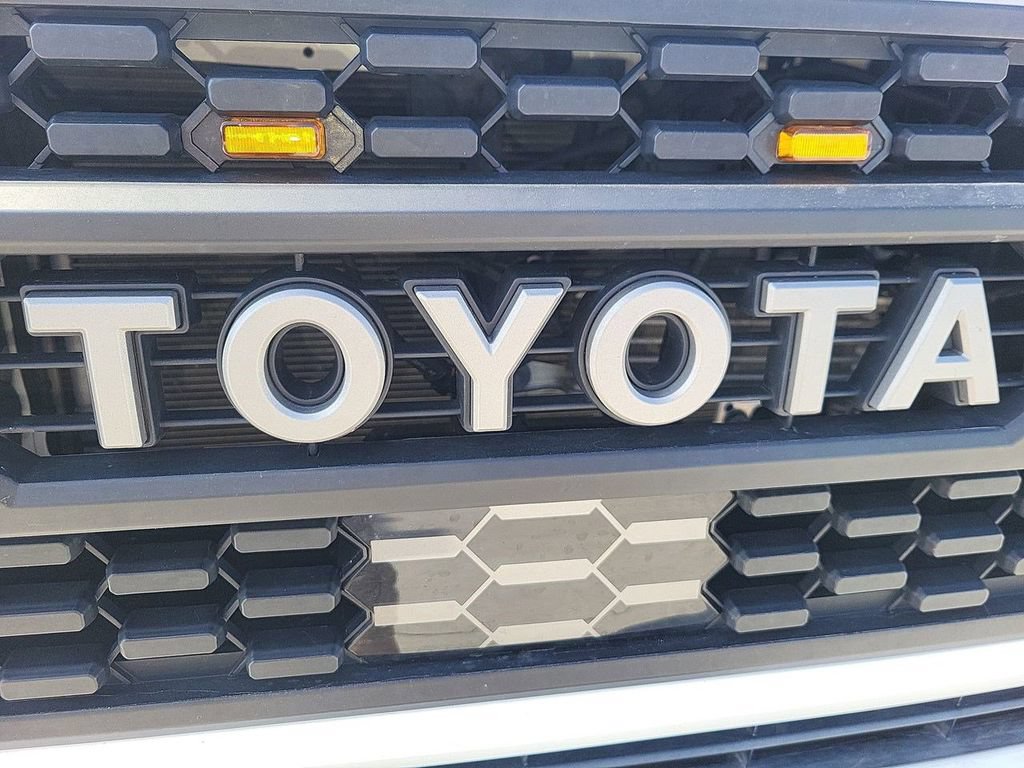 Used 2019 Toyota Tacoma SR AWD/4WD image 34