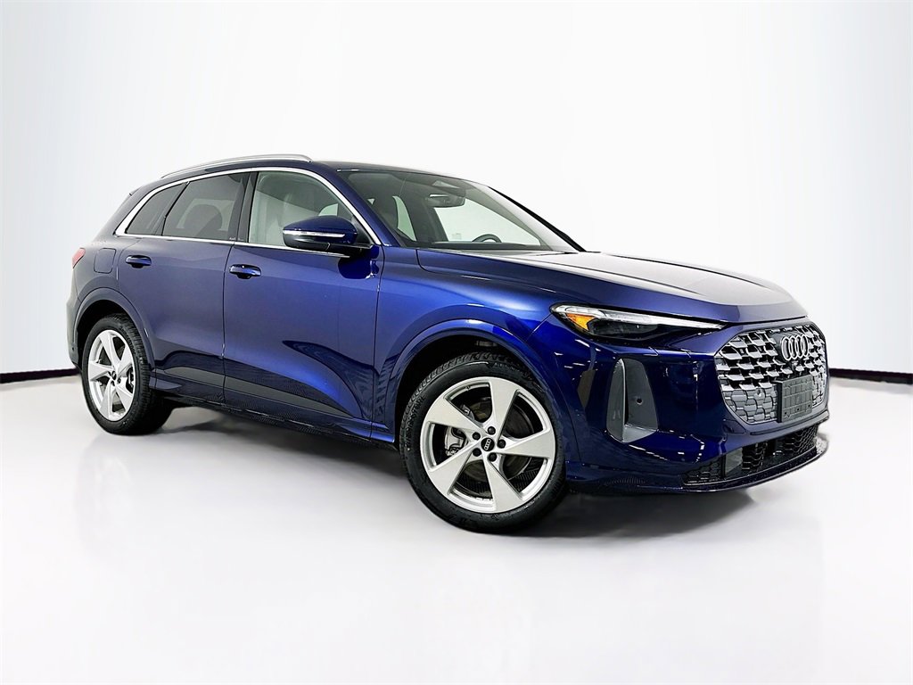 New 2025 Audi Q5 Prestige image 1
