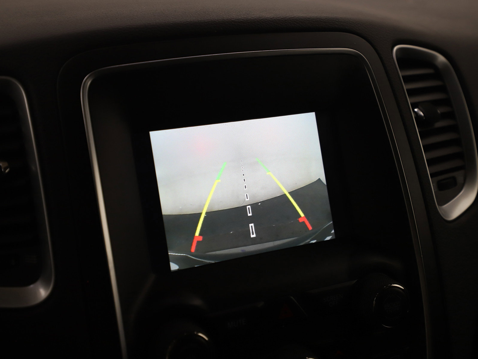 Used 2020 Dodge Durango SXT image 29