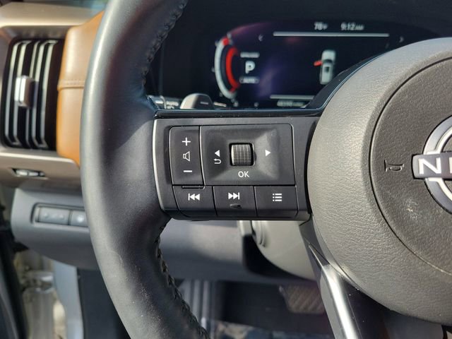 Used 2023 Nissan Pathfinder Platinum w/ Cargo Package AWD/4WD image 16