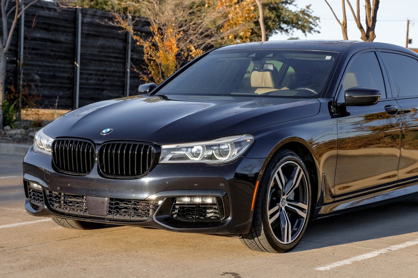 Used 2016 BMW 750i xDrive image 8