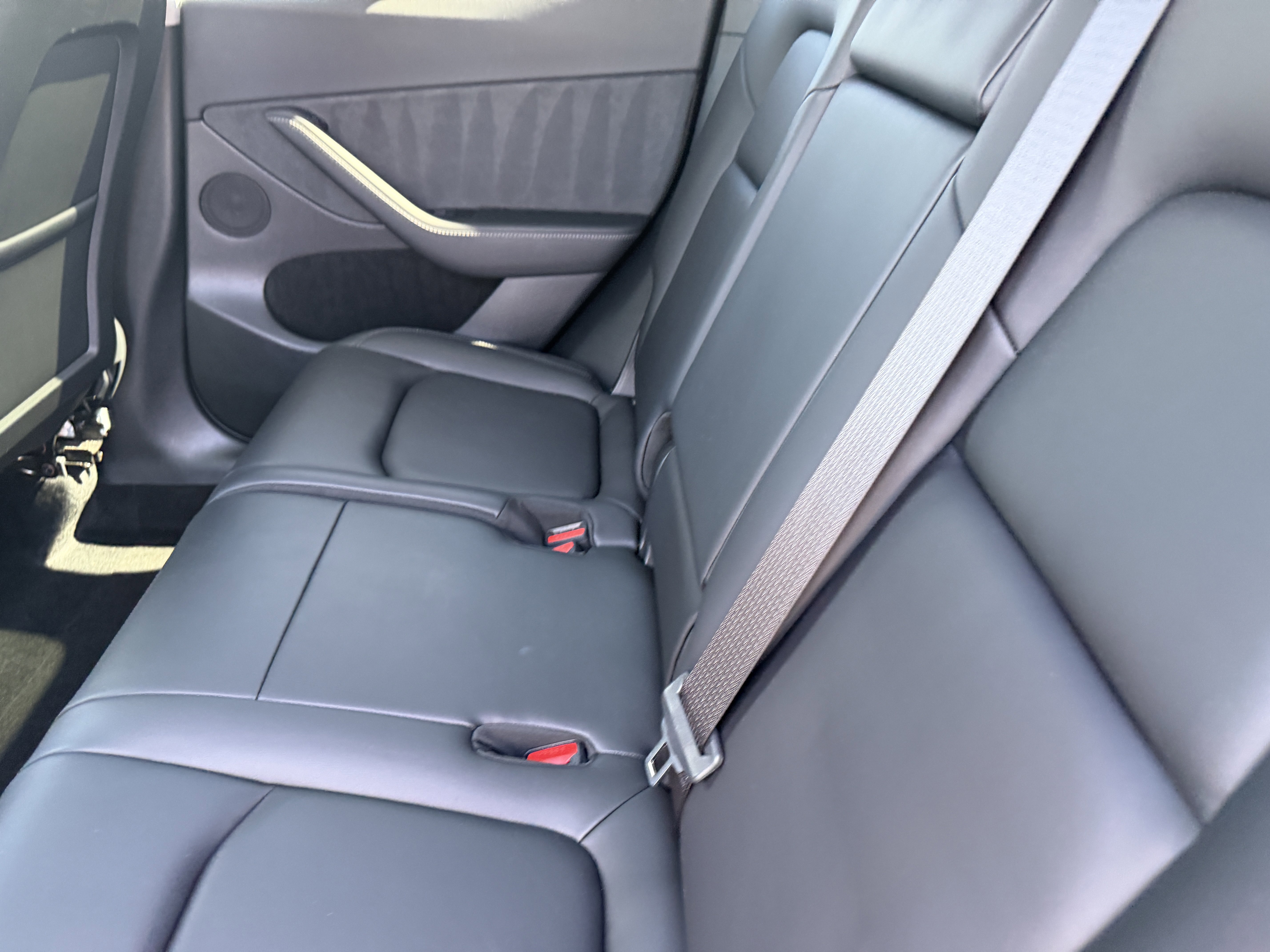 Used 2023 Tesla Model Y Long Range image 17