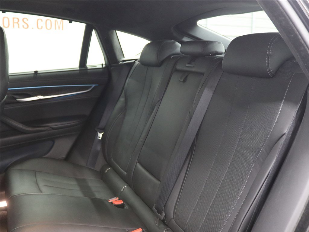 Used 2019 BMW X6 M w/ Executive Package image 15