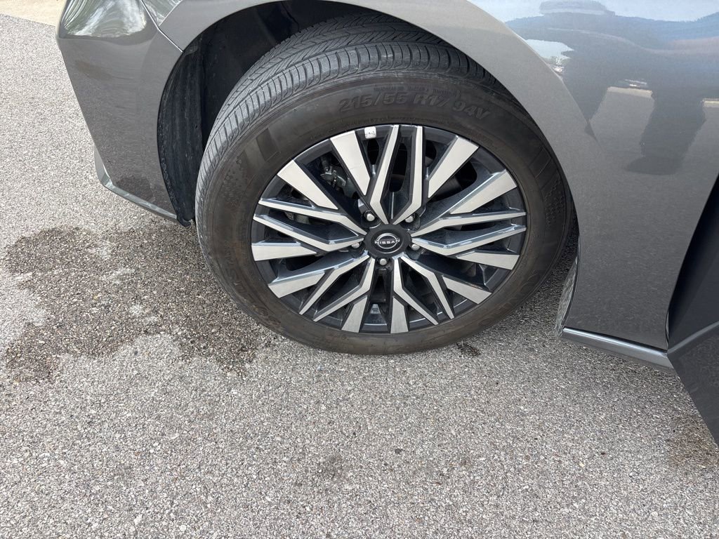 Used 2025 Nissan Altima 2.5 SV FWD image 40