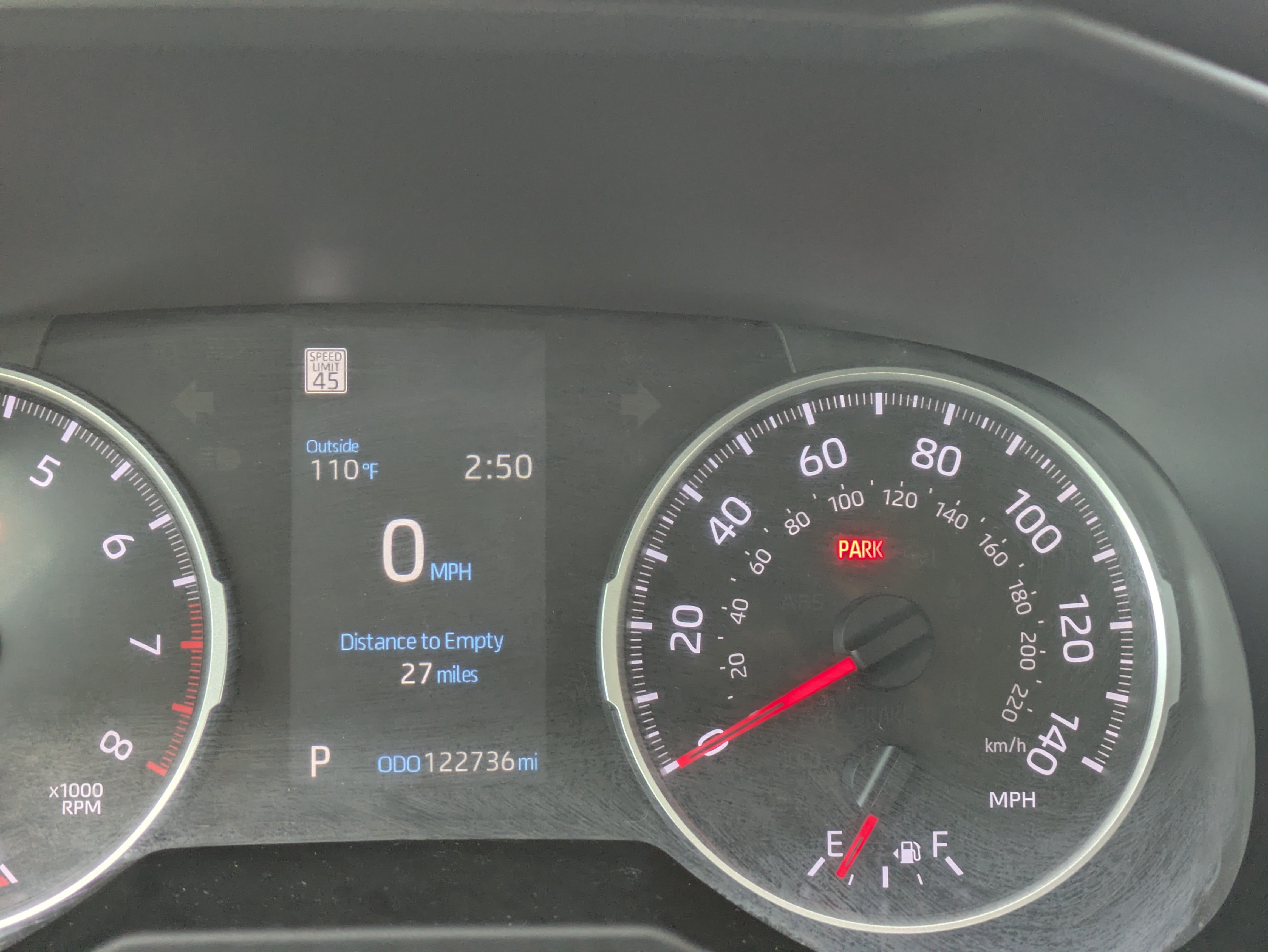 Used 2022 Toyota RAV4 LE w/ Carpet Mat Package (TMS) FWD image 29