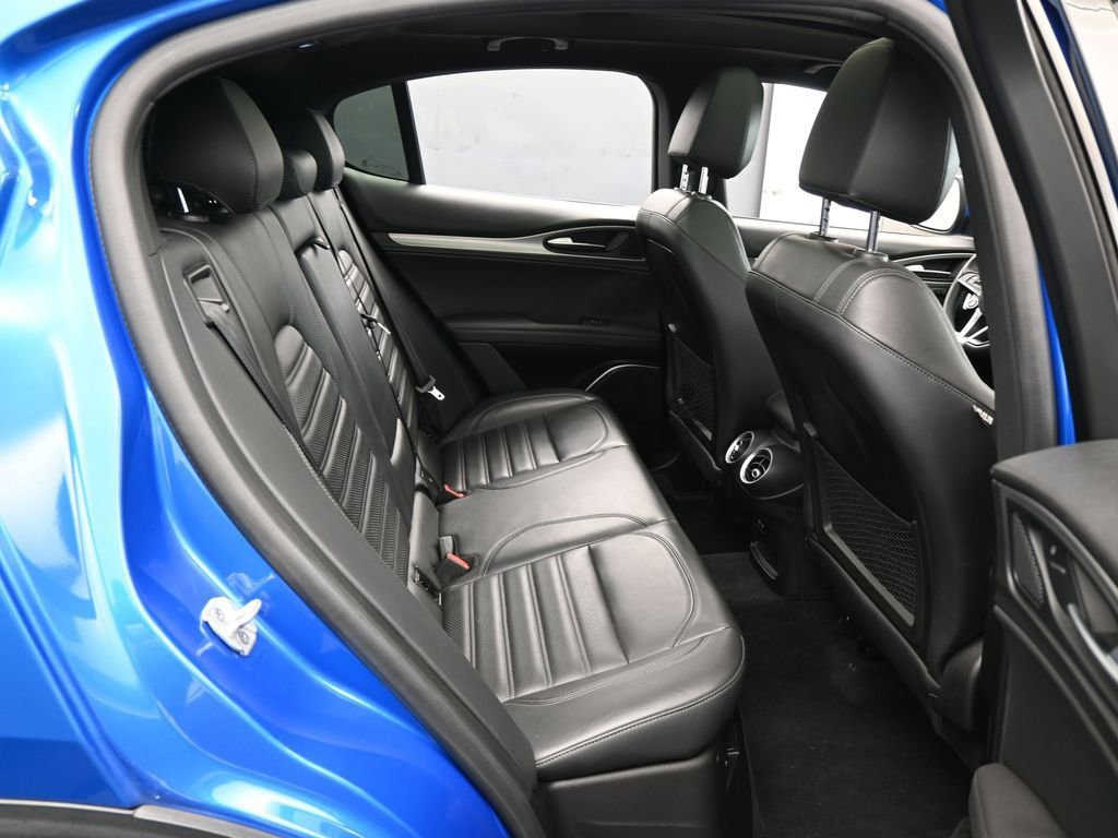 Used 2018 Alfa Romeo Stelvio Ti Sport image 39