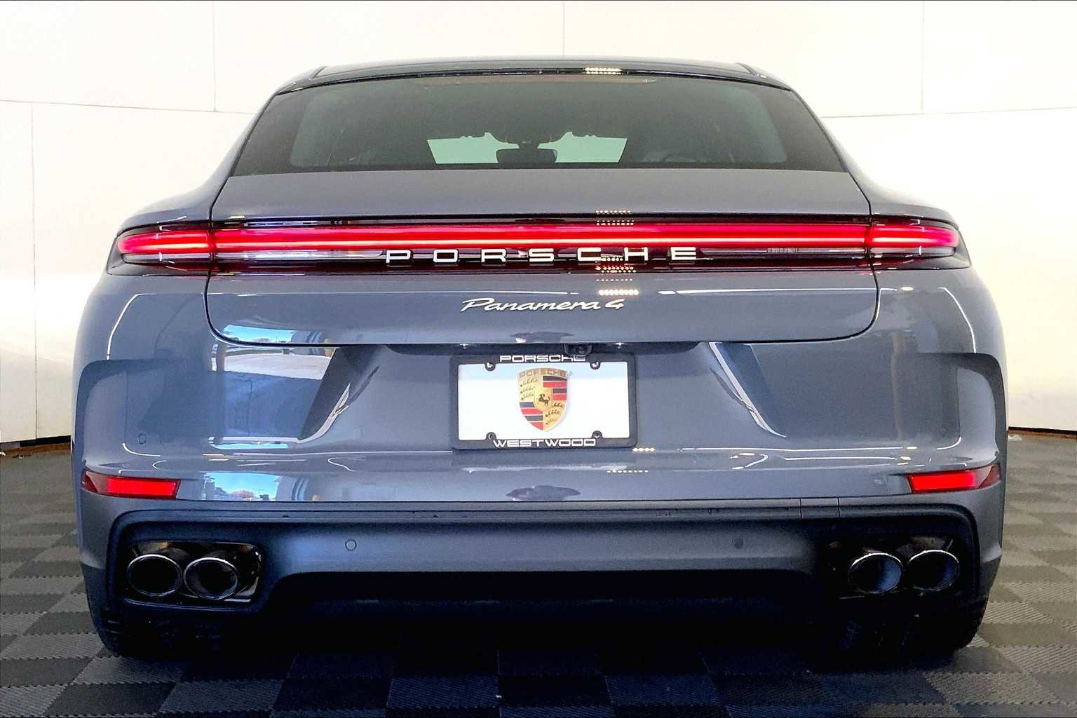 New 2026 Porsche Panamera 4 image 6