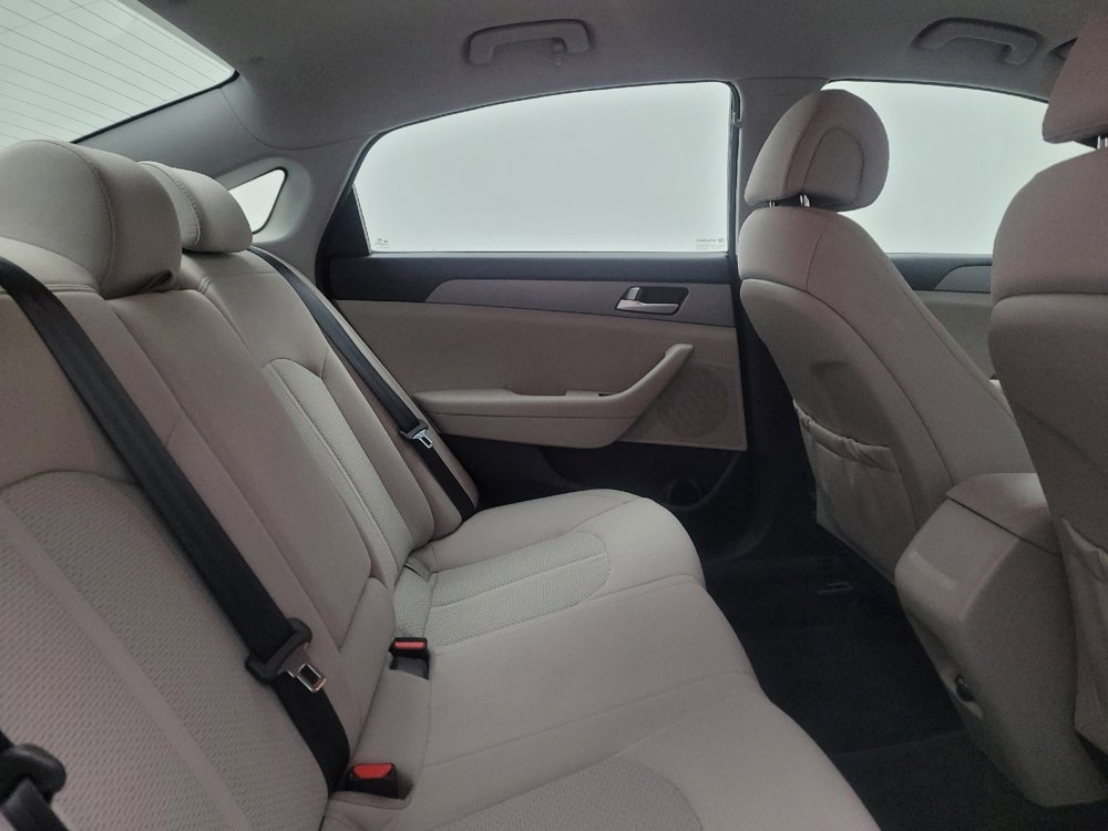 Used 2016 Hyundai Sonata SE image 19
