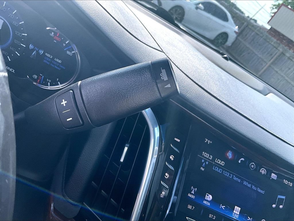 Used 2019 Cadillac Escalade Premium Luxury AWD/4WD image 15