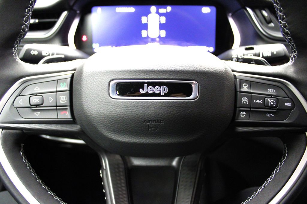 New 2025 Jeep Grand Cherokee Laredo X w/ Luxury Tech Group I image 11