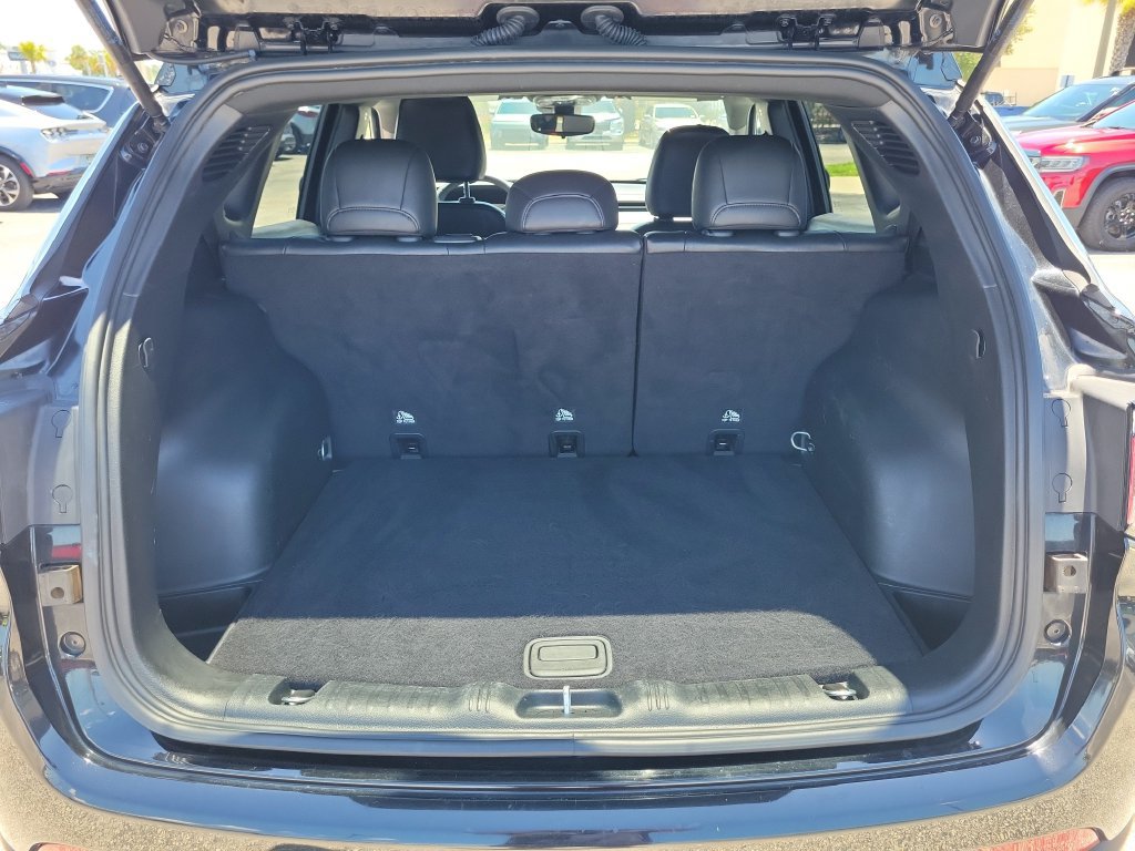 Used 2024 Jeep Compass Latitude AWD/4WD image 7