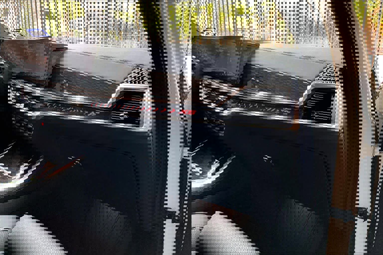 Used 2024 BMW X5 sDrive40i w/ Premium Package image 18