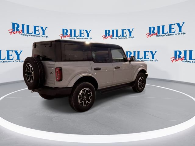 New 2026 Ford Bronco Outer Banks image 8