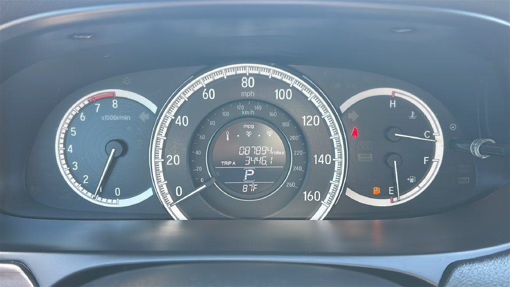 Used 2022 Honda Accord Sport image 2