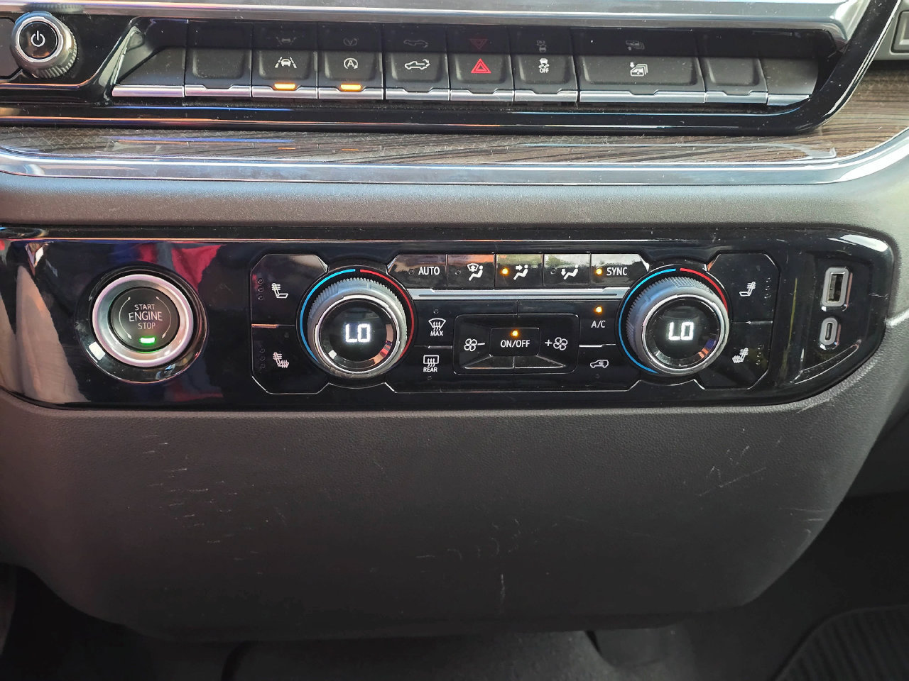 Certified 2024 Chevrolet Silverado 1500 LT AWD/4WD image 22