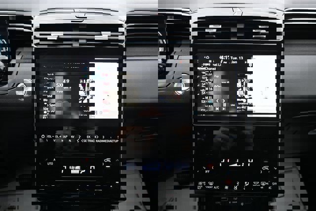 Used 2024 Hyundai Tucson Limited image 32