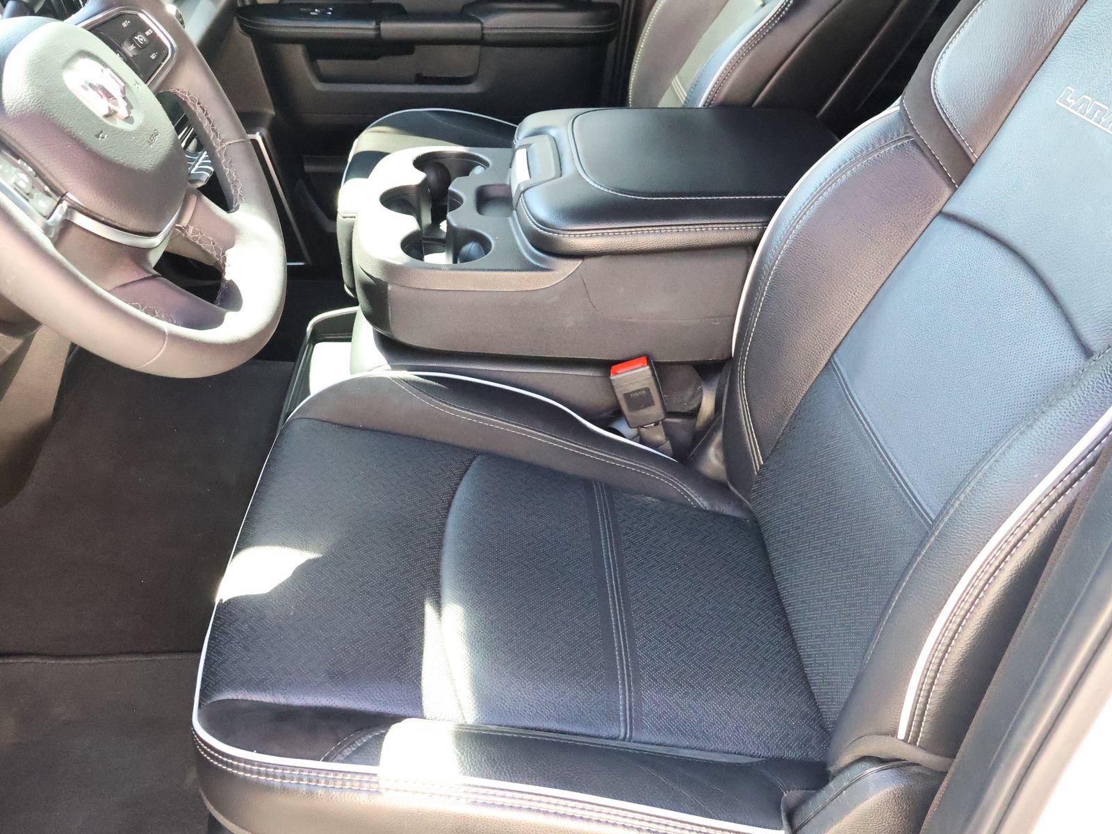 Used 2026 RAM 2500 Laramie AWD/4WD image 23